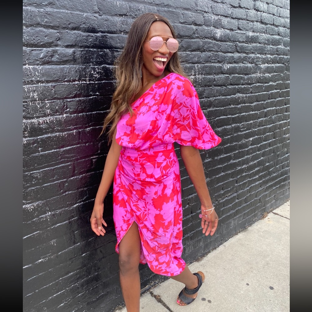 DO+BE One-Shoulder Pink Fuchsia Floral Midi Dress